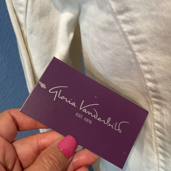 NWT white jean jacket, Gloria Vanderbilt size S - Picture 4 of 9